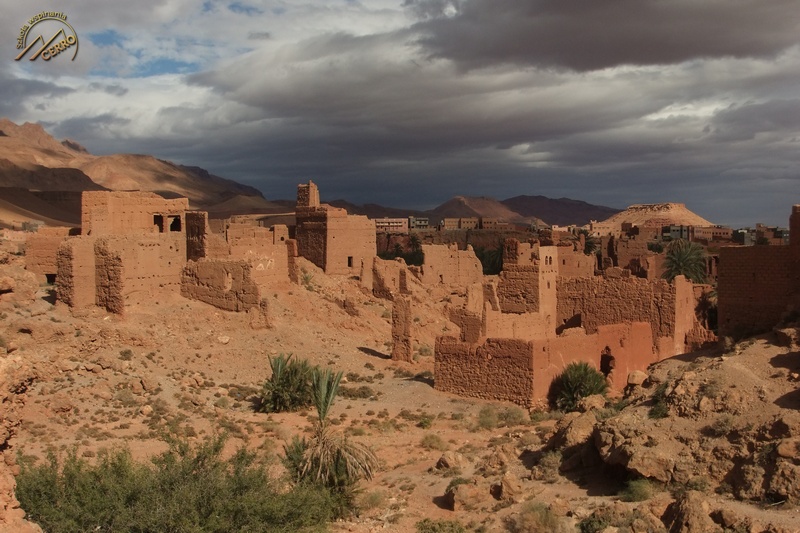 oboz-wspinaczkowy-Maroko-wowoz-todra-kurs-wspinaczkowy
